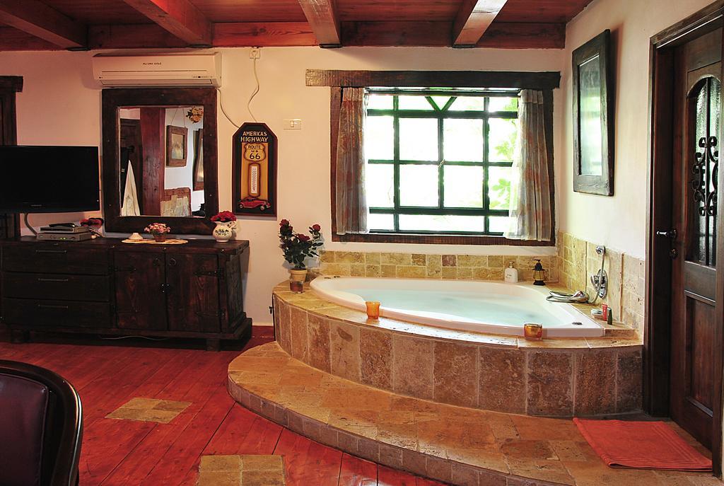 Odem Habar Hotel Екстериор снимка